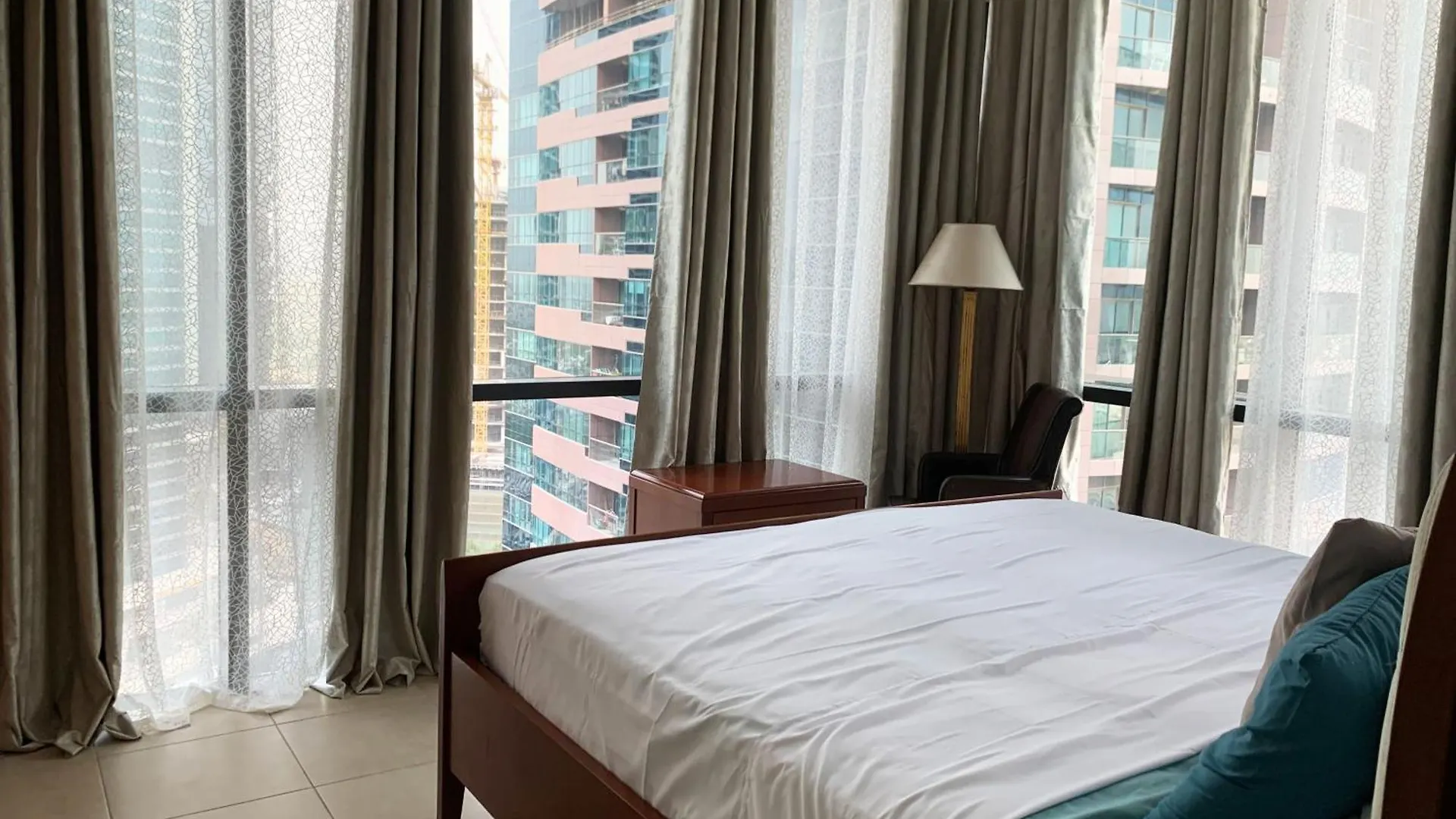 Click Stay - Jlt - 2 Bedroom & Balcony Lakes View Entire Apartment -Az 두바이
