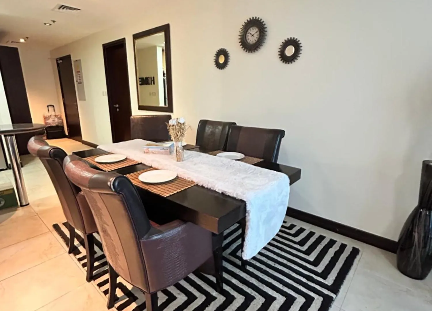 Click Stay - Jlt - 2 Bedroom & Balcony Lakes View Entire Apartment -Az 두바이